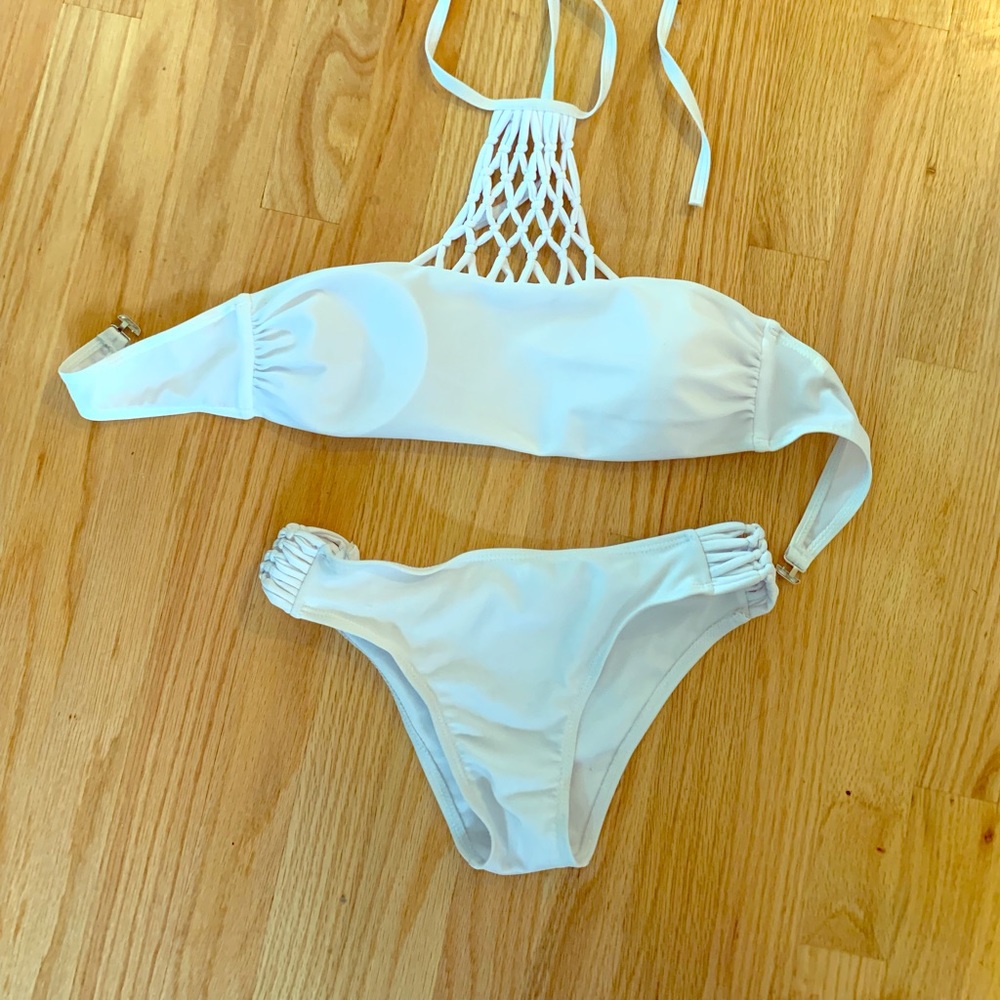 White halter NWOT bikini